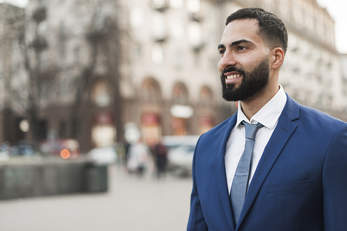side-view-business-man-city